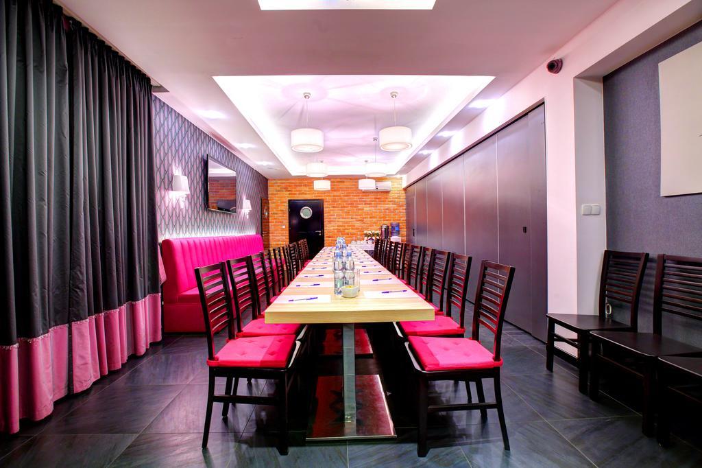 זילונקה Hostel Evotel מראה חיצוני תמונה
