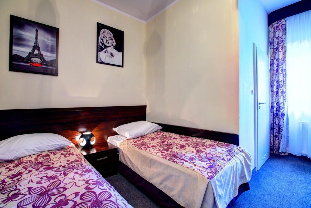 זילונקה Hostel Evotel מראה חיצוני תמונה