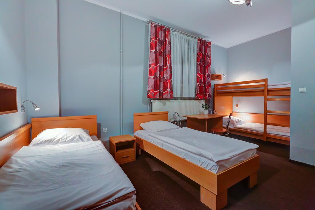 זילונקה Hostel Evotel מראה חיצוני תמונה